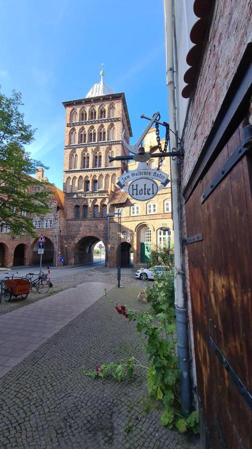 Altstadthotel Zum Goldenen Anker Lubeca Exterior foto