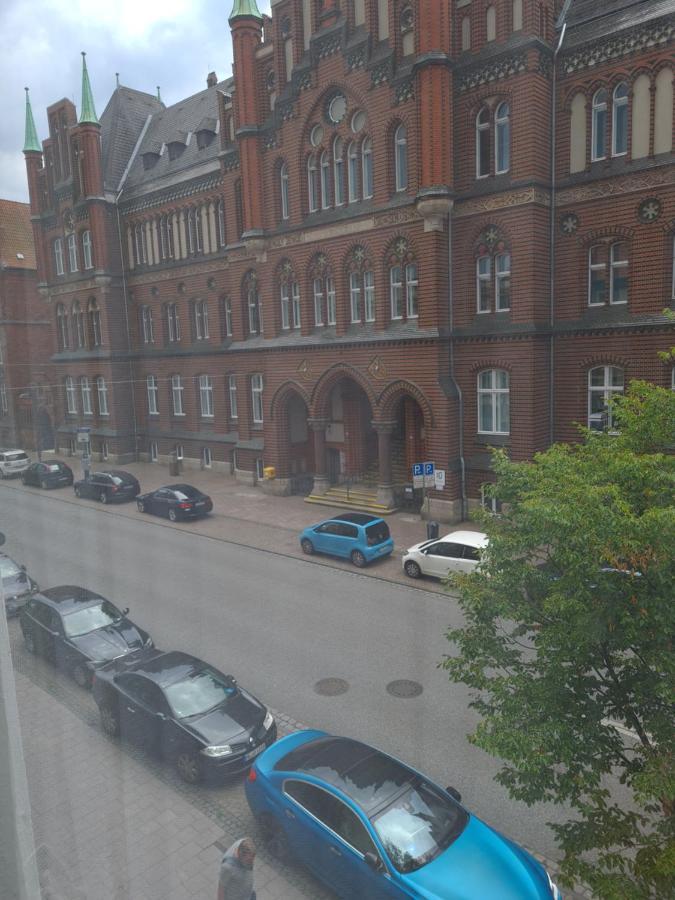 Altstadthotel Zum Goldenen Anker Lubeca Exterior foto